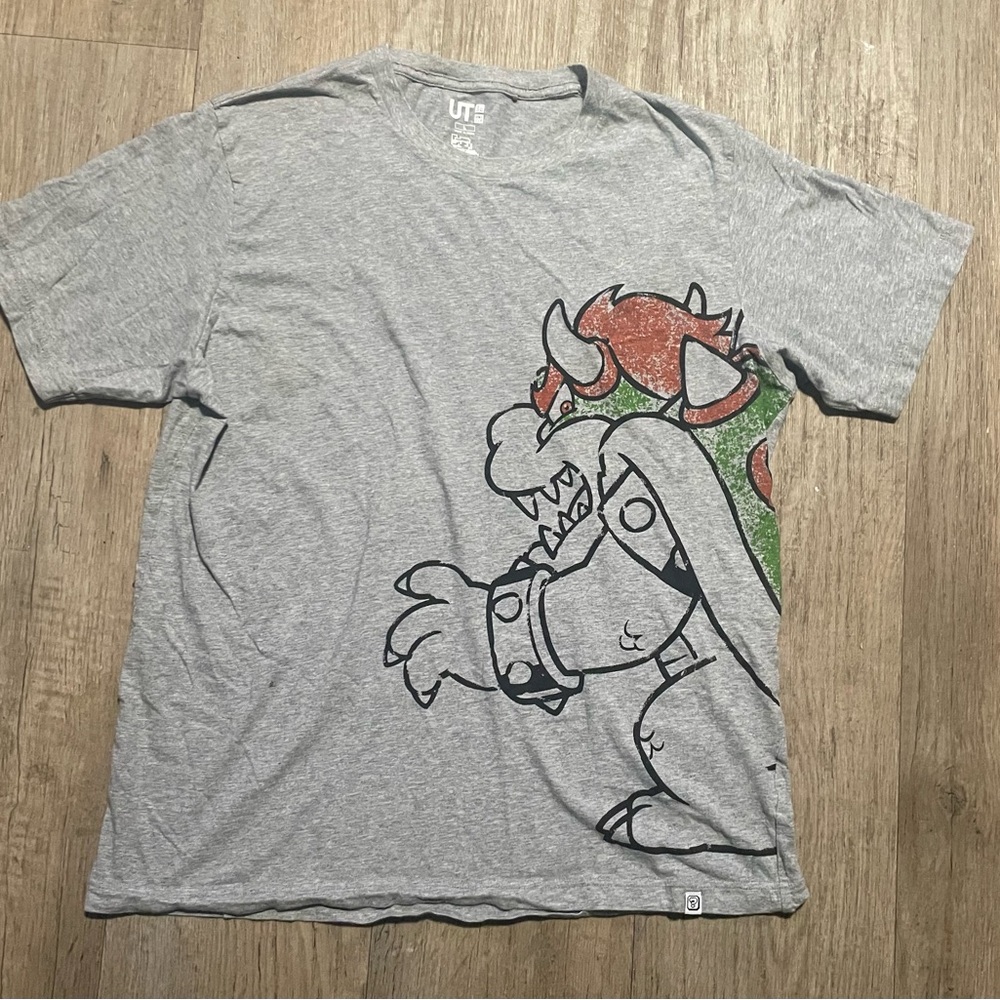 Uniqlo UT x Nintendo Super Mario Bowser Graphic Gray T-Shirt